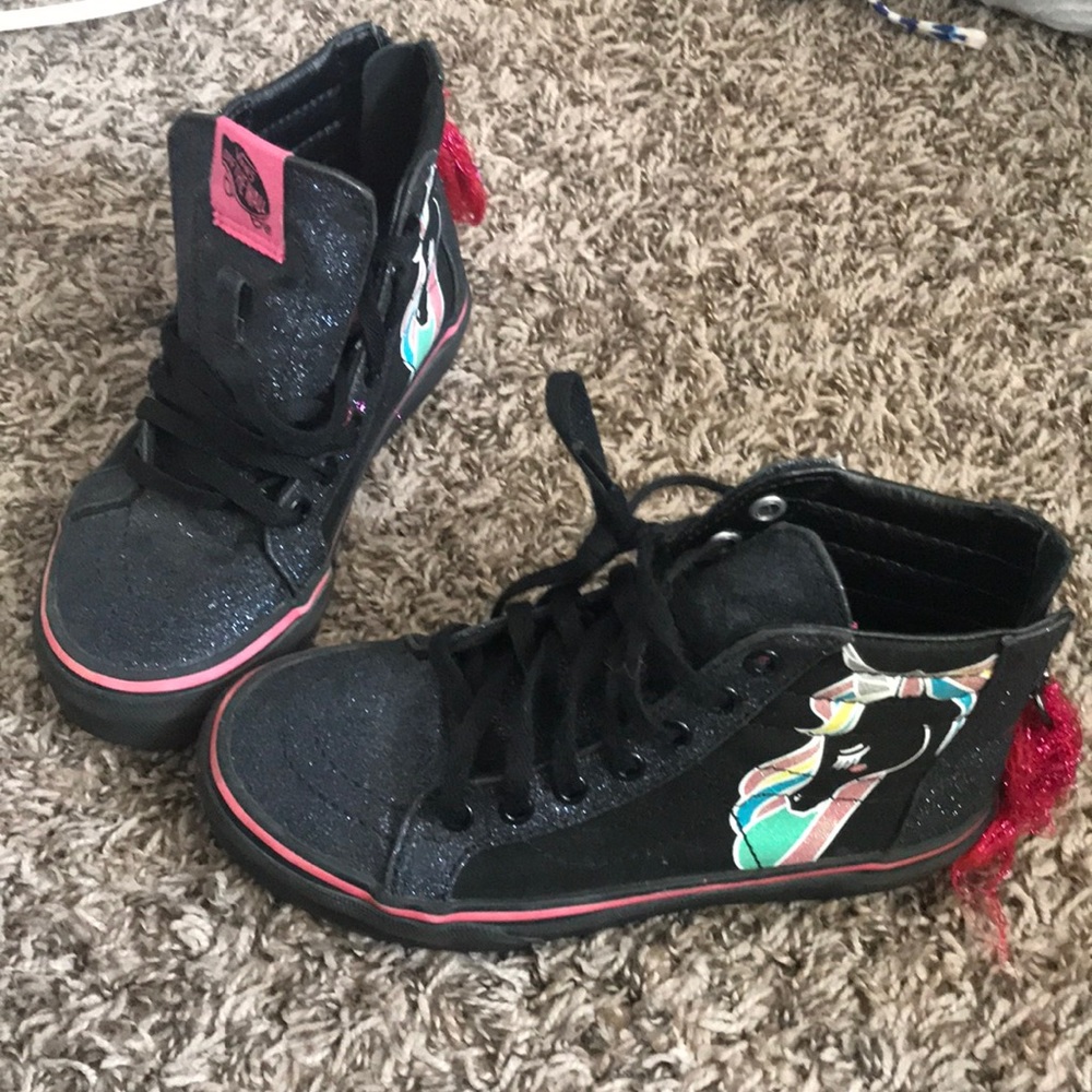 kids shoes (girl youth) unicorn vans